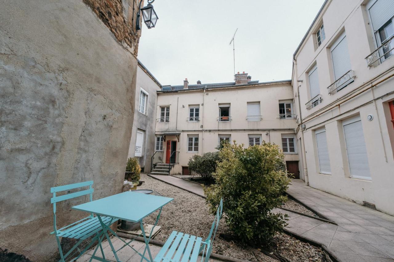 Appartement Du Musee Charleville-Mezieres Exterior photo
